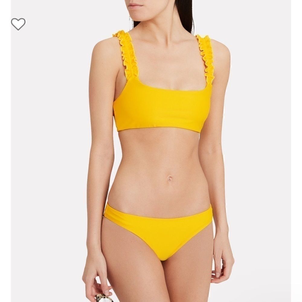 NWT Ellejay Lanai Ruffle Bikini Top